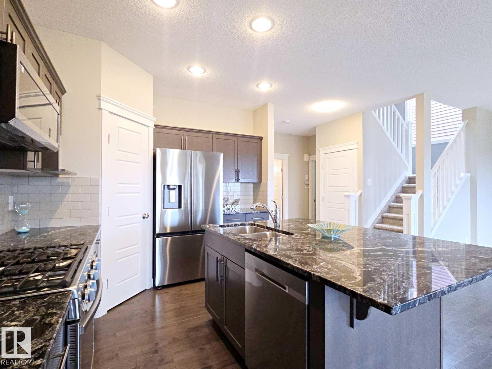 16707 18 Av Sw, Edmonton, Alberta  T6W 3C5 - Photo 9 - E4466398