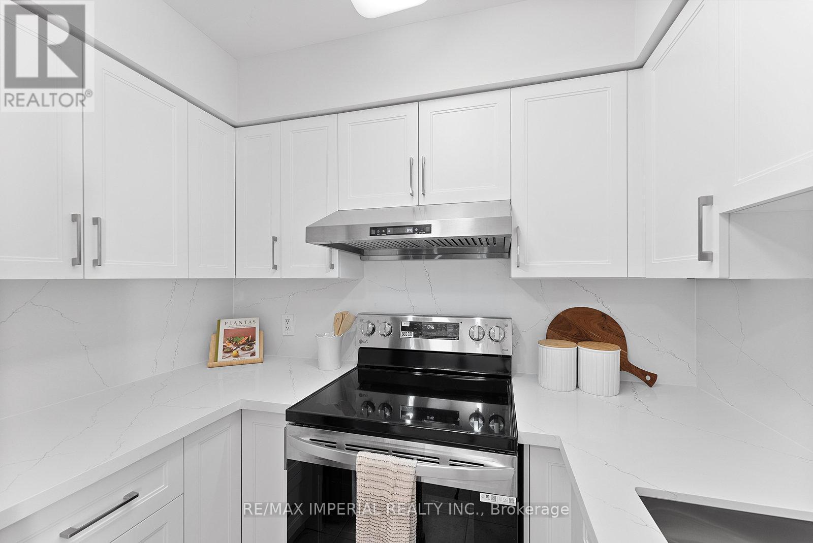 2318 - 35 Hollywood Avenue, Toronto, Ontario  M2N 0A9 - Photo 12 - C12566252