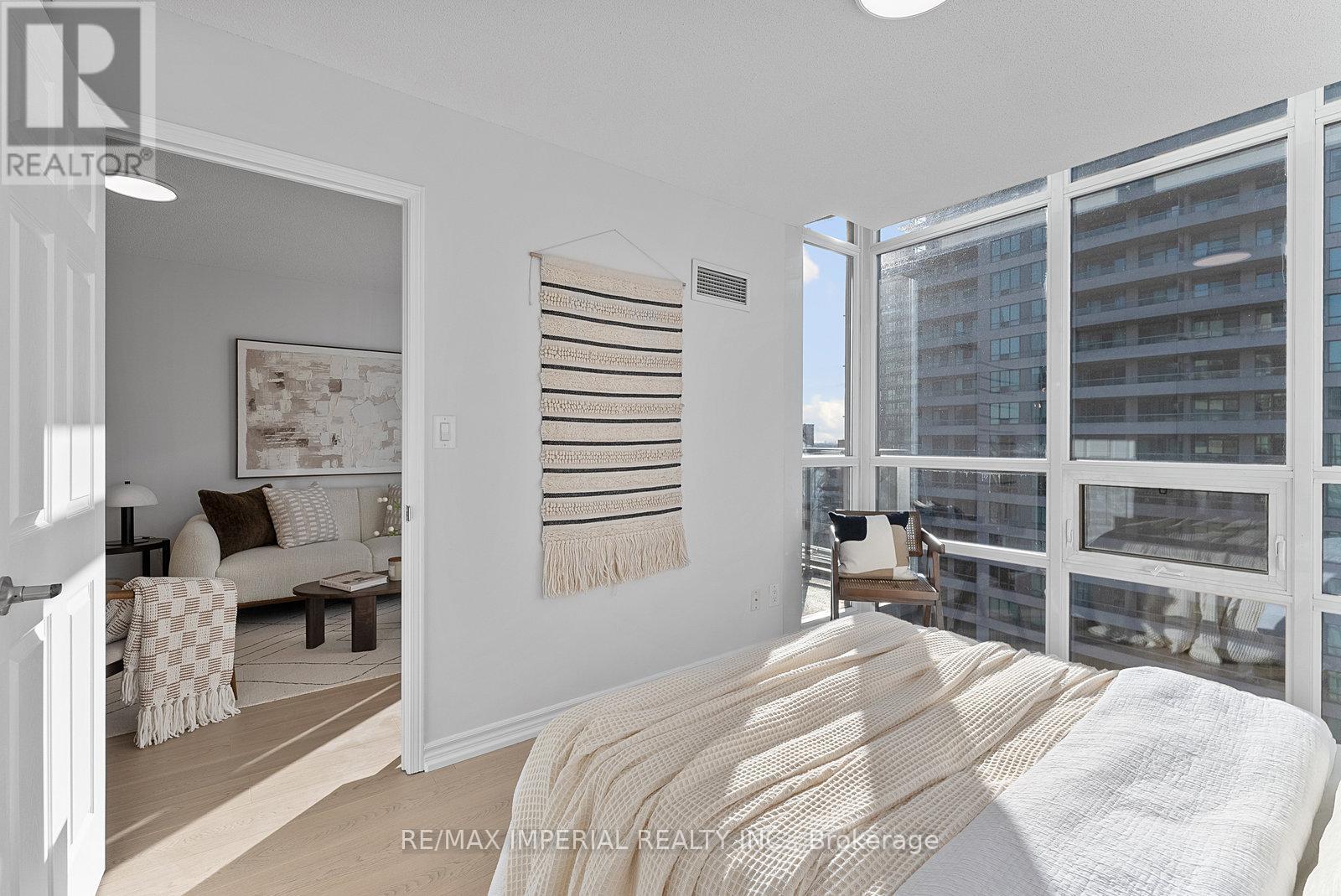 2318 - 35 Hollywood Avenue, Toronto, Ontario  M2N 0A9 - Photo 17 - C12566252