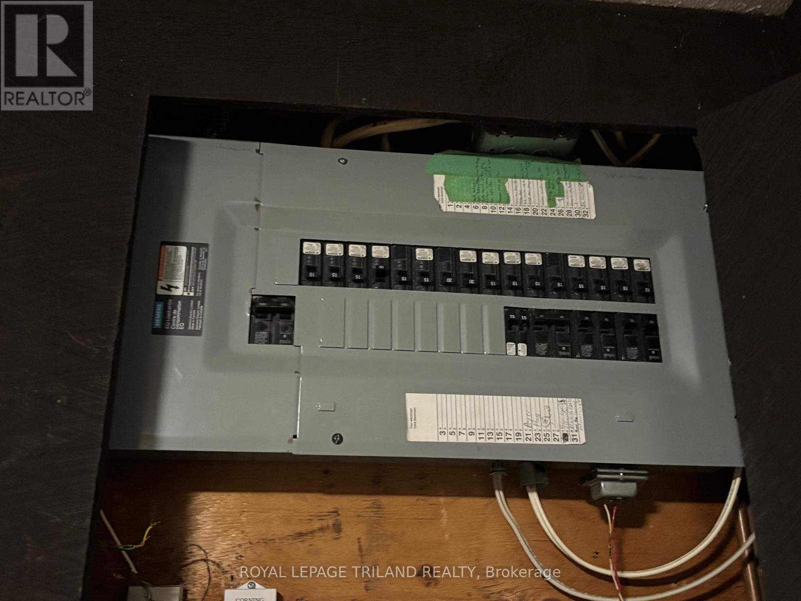 358 Helen Drive, Strathroy-Caradoc, Ontario  N7G 3M4 - Photo 32 - X12565522