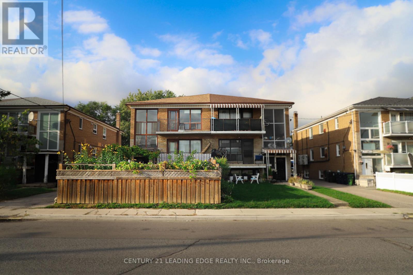 2nd Fl - 152 Overbrook Place, Toronto, Ontario  M3H 4P9 - Photo 10 - C12566336