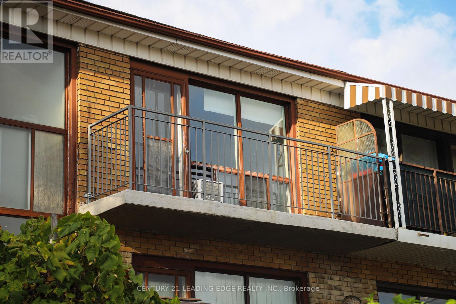 2nd Fl - 152 Overbrook Place, Toronto, Ontario  M3H 4P9 - Photo 14 - C12566336