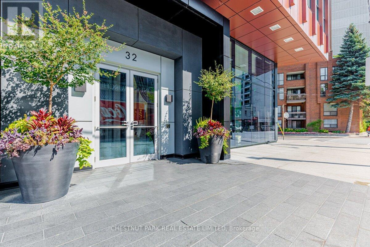 2804 - 32 Davenport Road, Toronto, Ontario  M5R 0B5 - Photo 2 - C12566366
