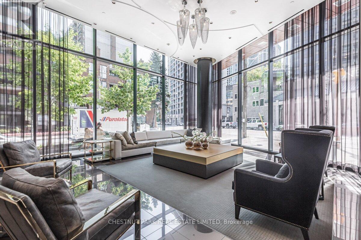 2804 - 32 Davenport Road, Toronto, Ontario  M5R 0B5 - Photo 3 - C12566366