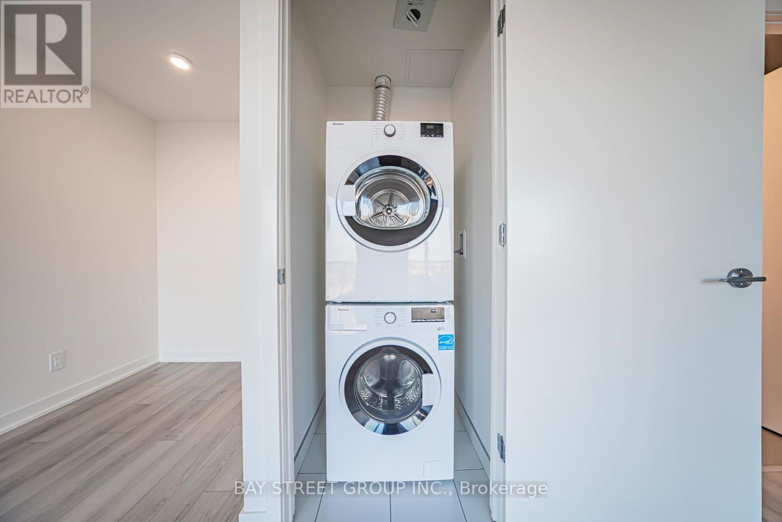 1004 - 3071 Trafalgar Road, Oakville, Ontario  L6H 8C6 - Photo 17 - W12524792