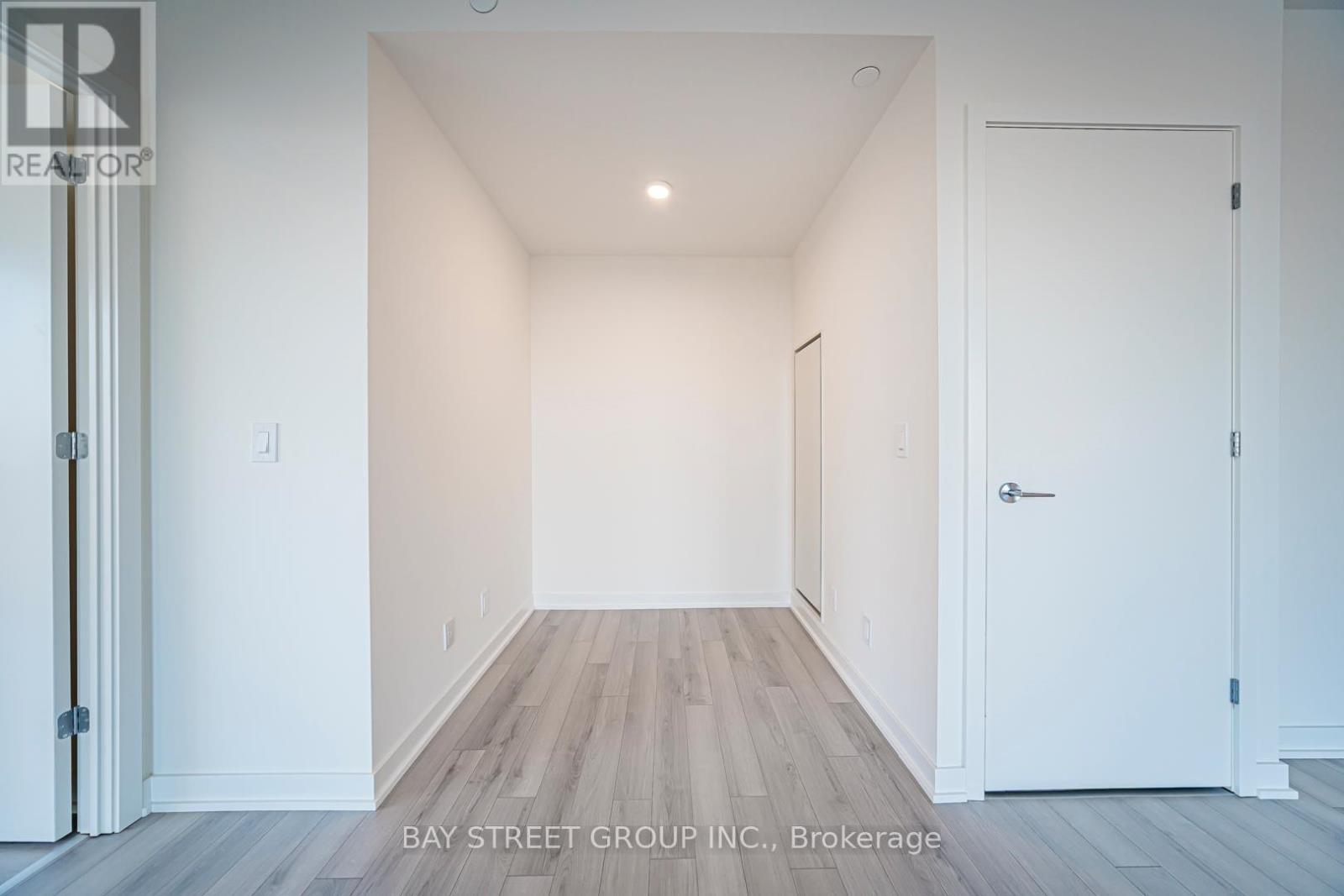 1004 - 3071 Trafalgar Road, Oakville, Ontario  L6H 8C6 - Photo 18 - W12524792