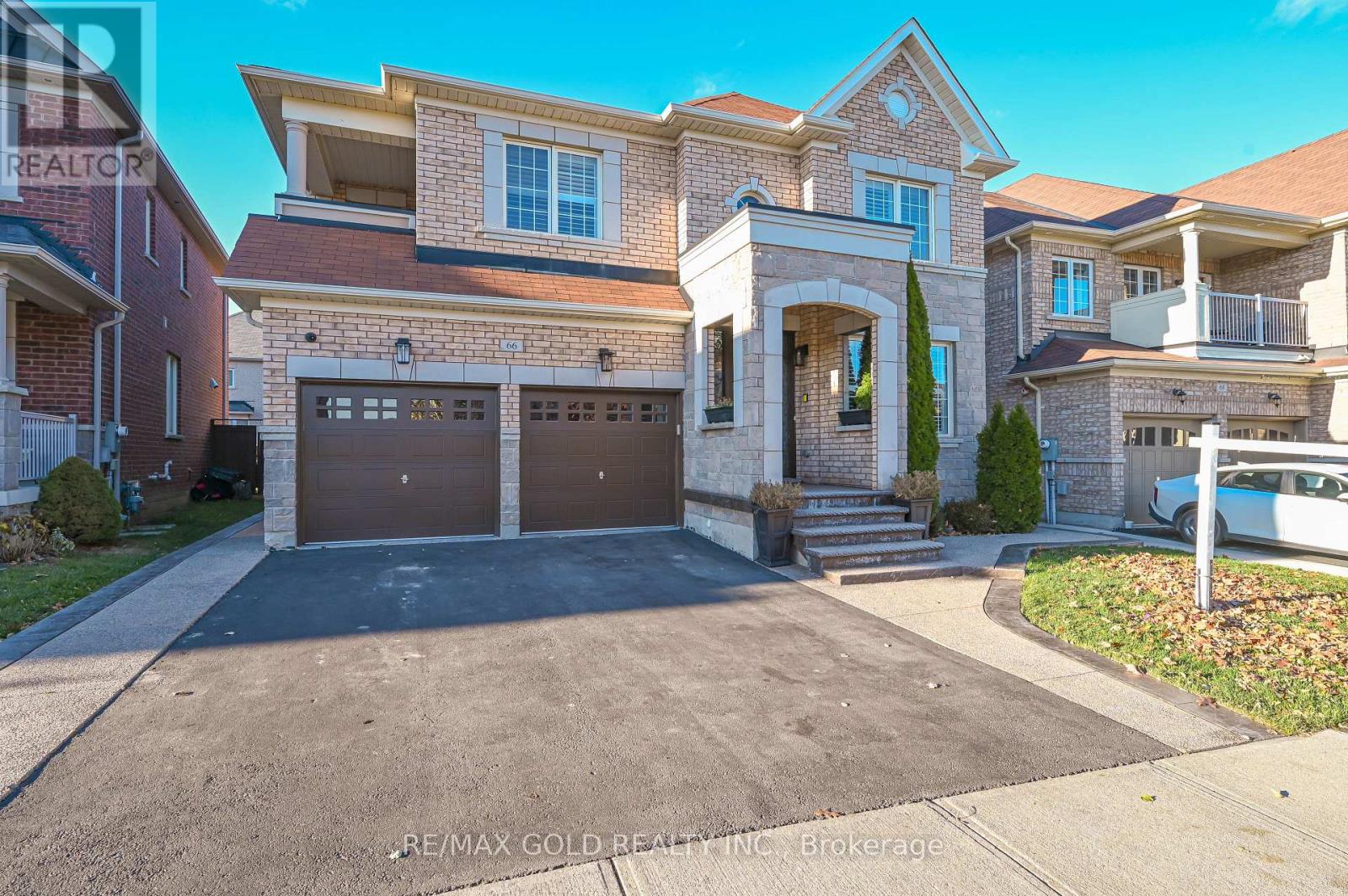 66 Kalmia Road, Brampton, Ontario  L6X 4N4 - Photo 2 - W12565636