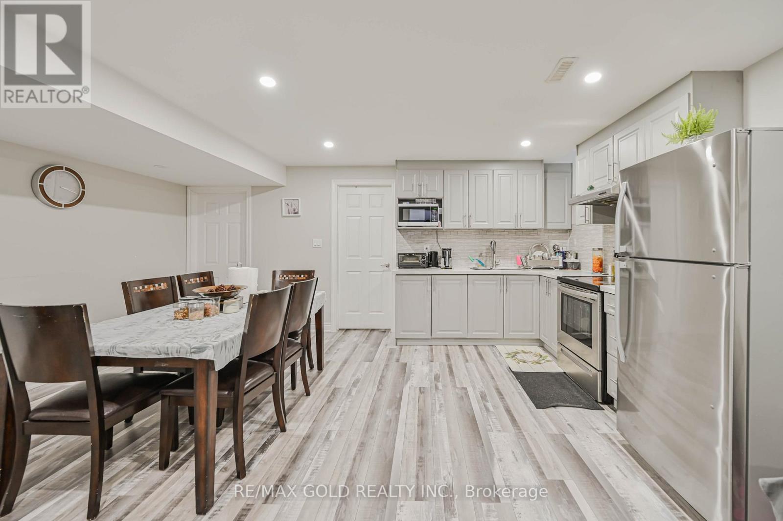 66 Kalmia Road, Brampton, Ontario  L6X 4N4 - Photo 38 - W12565636