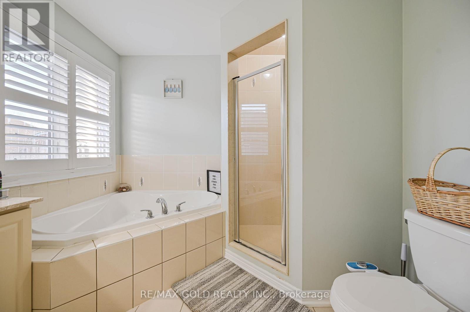 66 Kalmia Road, Brampton, Ontario  L6X 4N4 - Photo 20 - W12565636