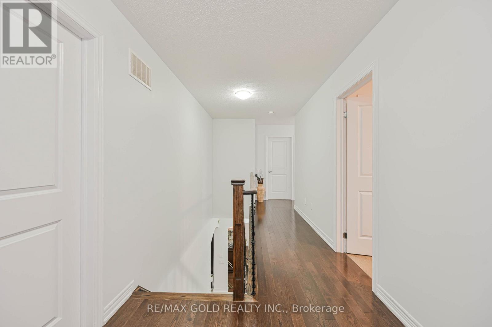 66 Kalmia Road, Brampton, Ontario  L6X 4N4 - Photo 21 - W12565636