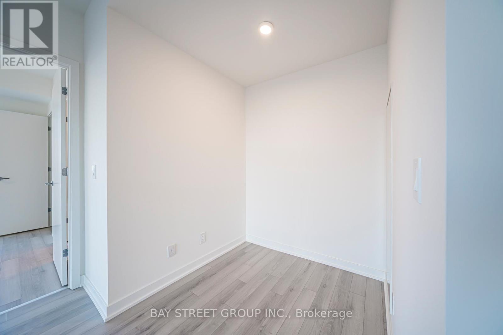 1004 - 3071 Trafalgar Road, Oakville, Ontario  L6H 8C6 - Photo 11 - W12524792