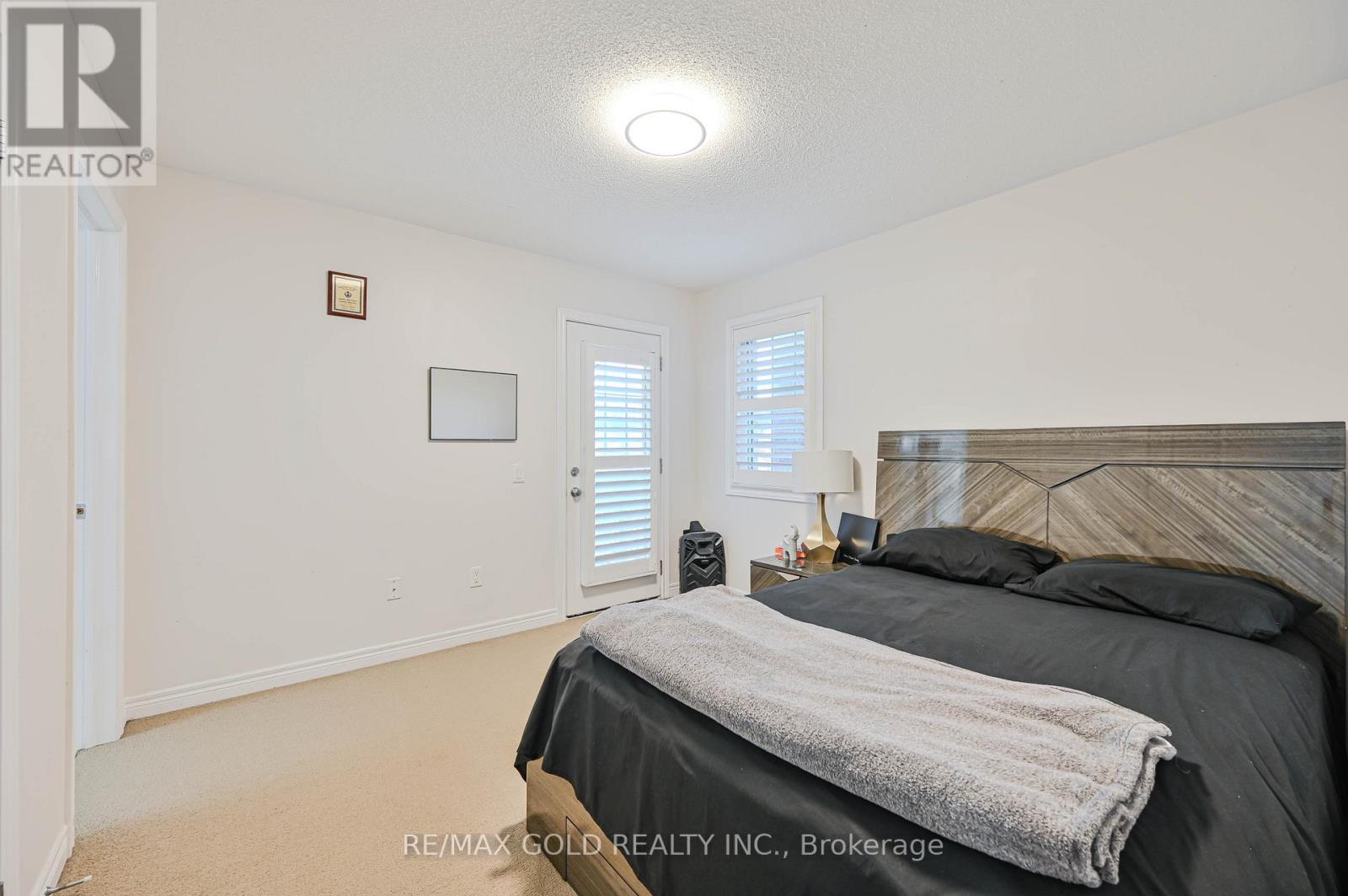 66 Kalmia Road, Brampton, Ontario  L6X 4N4 - Photo 22 - W12565636