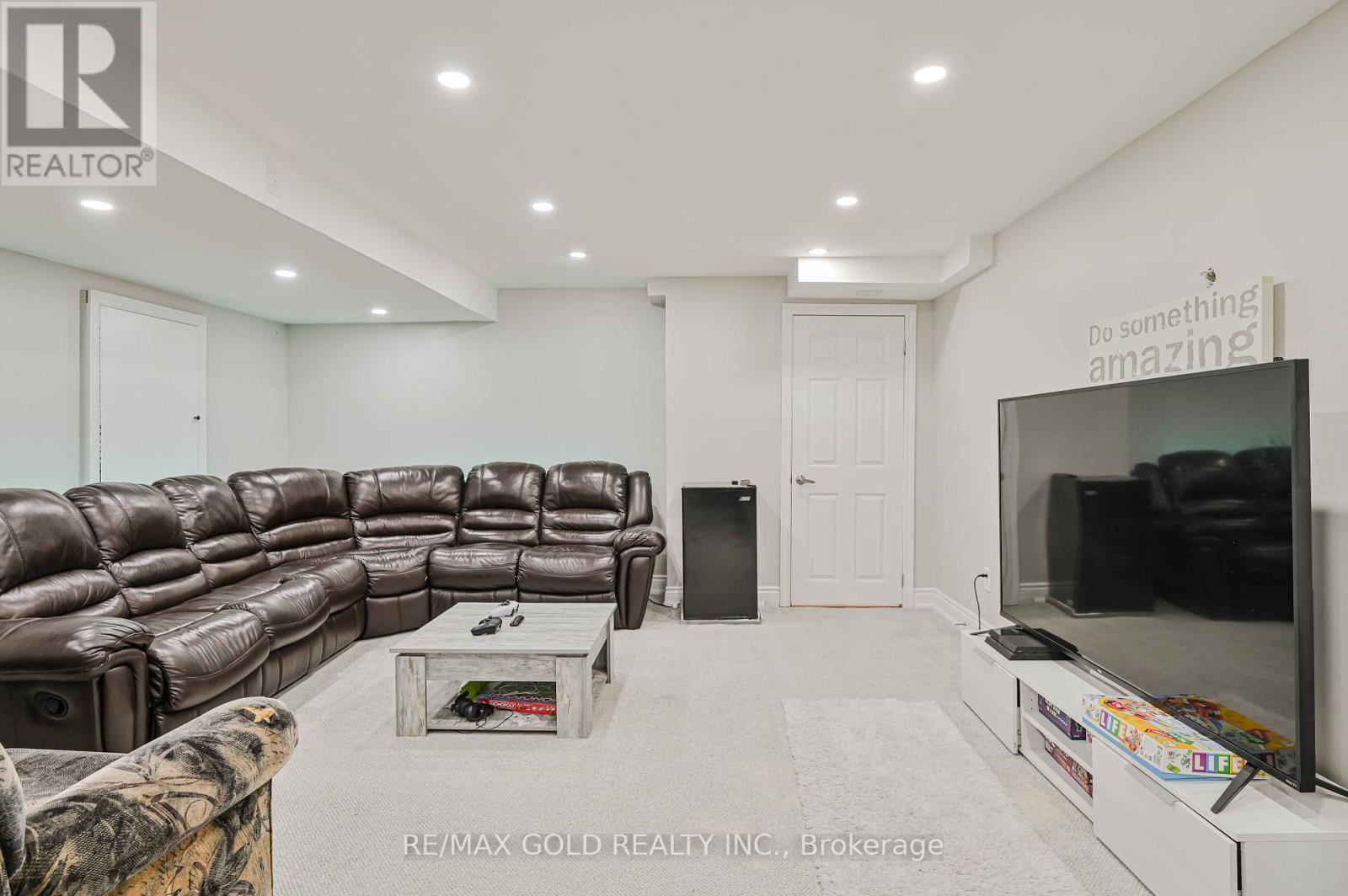 66 Kalmia Road, Brampton, Ontario  L6X 4N4 - Photo 33 - W12565636