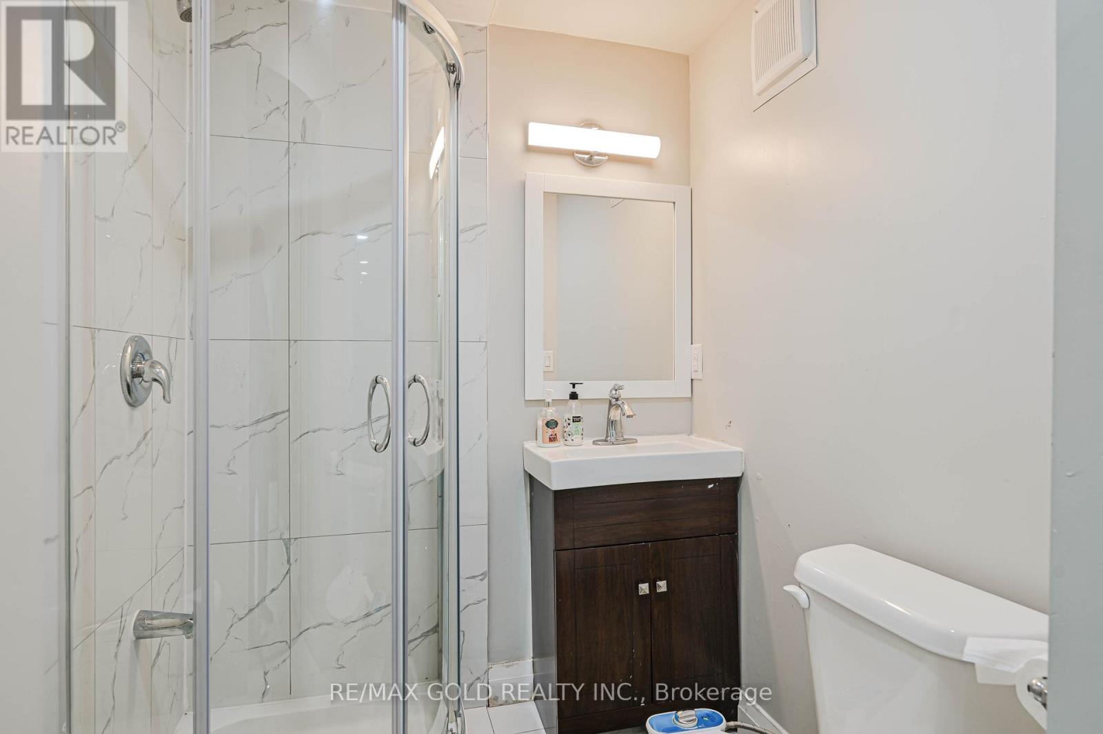 66 Kalmia Road, Brampton, Ontario  L6X 4N4 - Photo 35 - W12565636