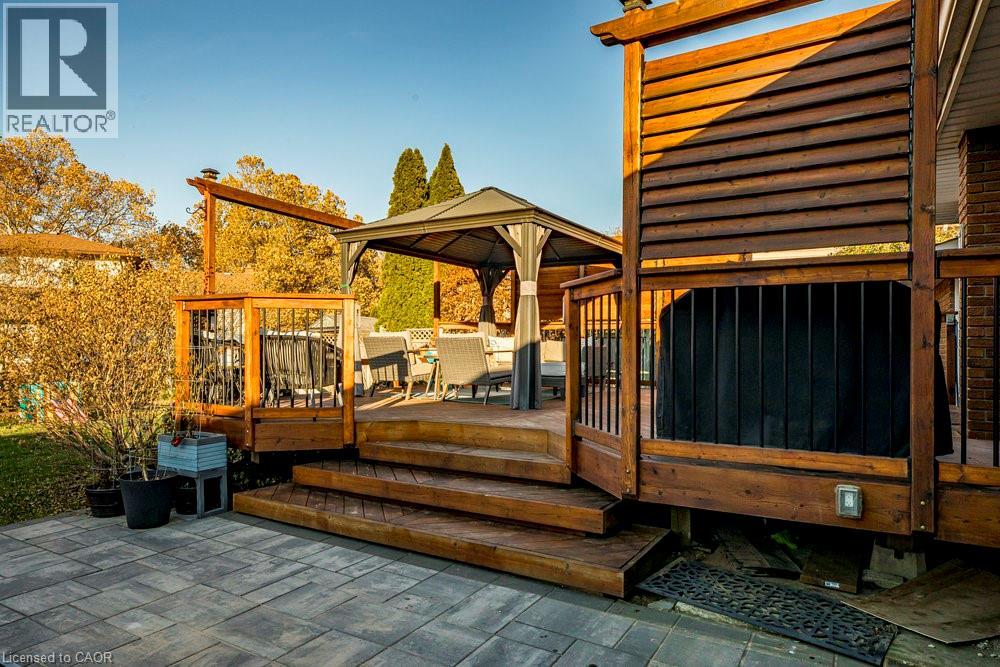 7 Prince Charles Drive, St. Catharines, Ontario  L2N 3Y4 - Photo 46 - 40789246