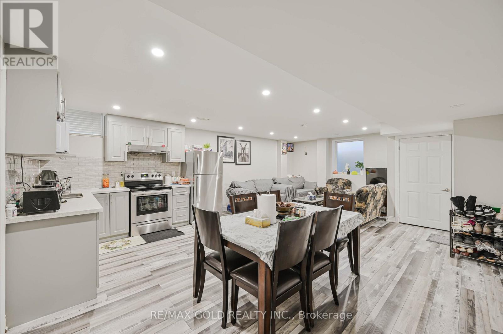 66 Kalmia Road, Brampton, Ontario  L6X 4N4 - Photo 36 - W12565636