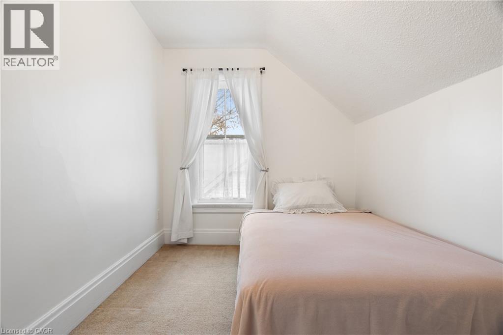 118 Krug Street, Kitchener, Ontario  N2H 2Y2 - Photo 34 - 40788359