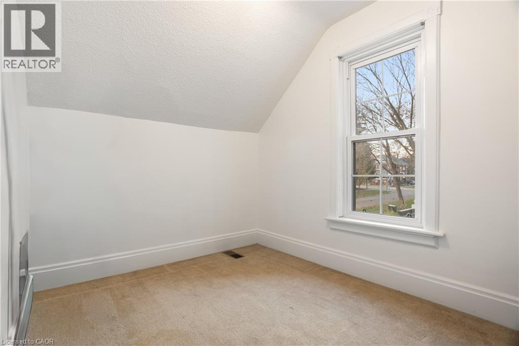 118 Krug Street, Kitchener, Ontario  N2H 2Y2 - Photo 36 - 40788359