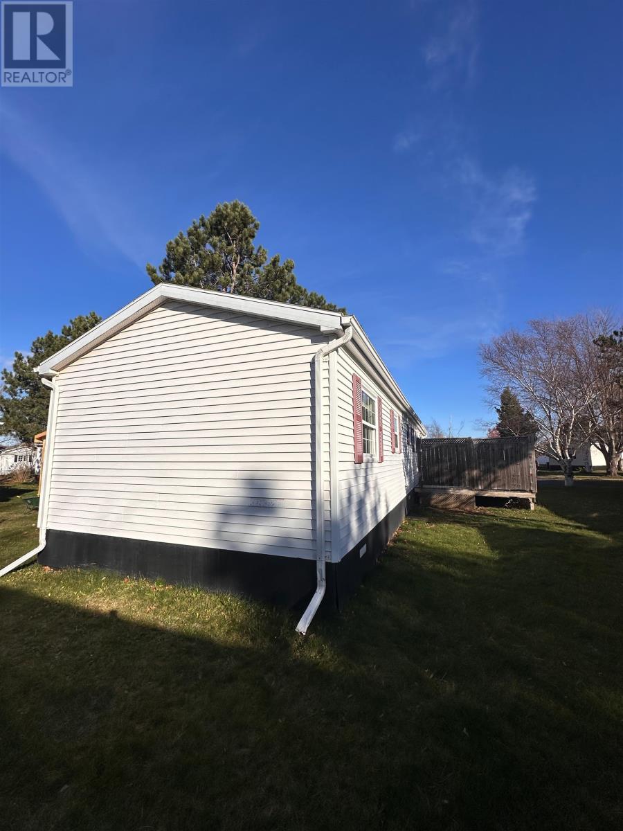 4 Spinnaker Crescent, Charlottetown, Prince Edward Island  C1C 1M5 - Photo 18 - 202528381