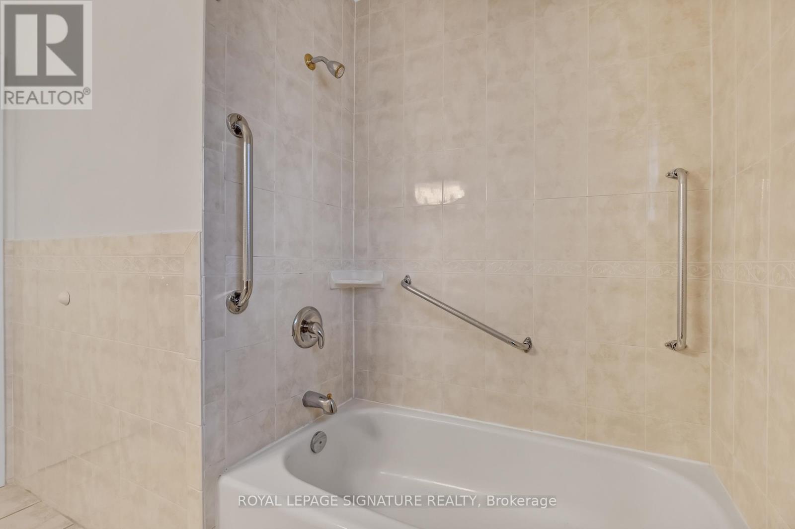 38 Lochleven Drive, Toronto, Ontario  M1M 3S2 - Photo 18 - E12566250