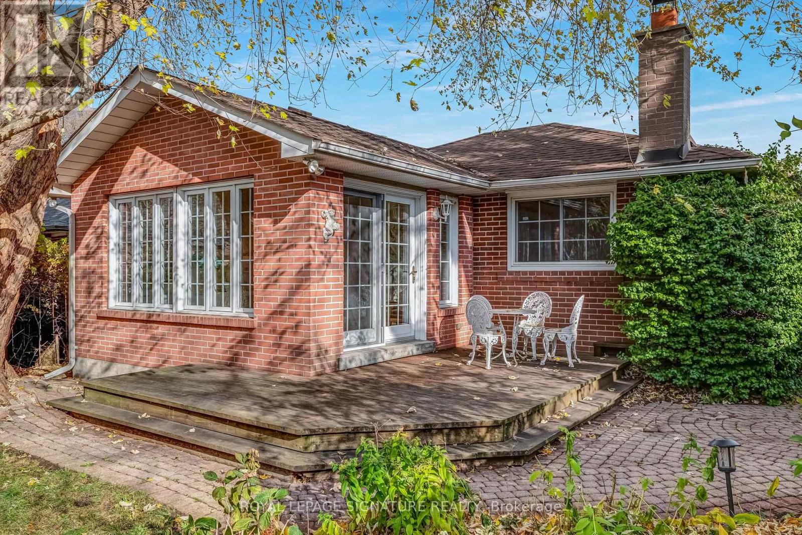 38 Lochleven Drive, Toronto, Ontario  M1M 3S2 - Photo 24 - E12566250