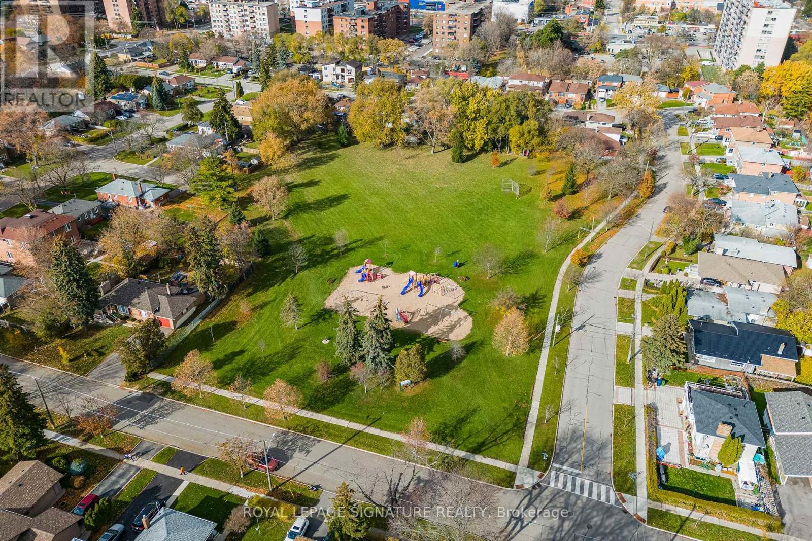 38 Lochleven Drive, Toronto, Ontario  M1M 3S2 - Photo 29 - E12566250