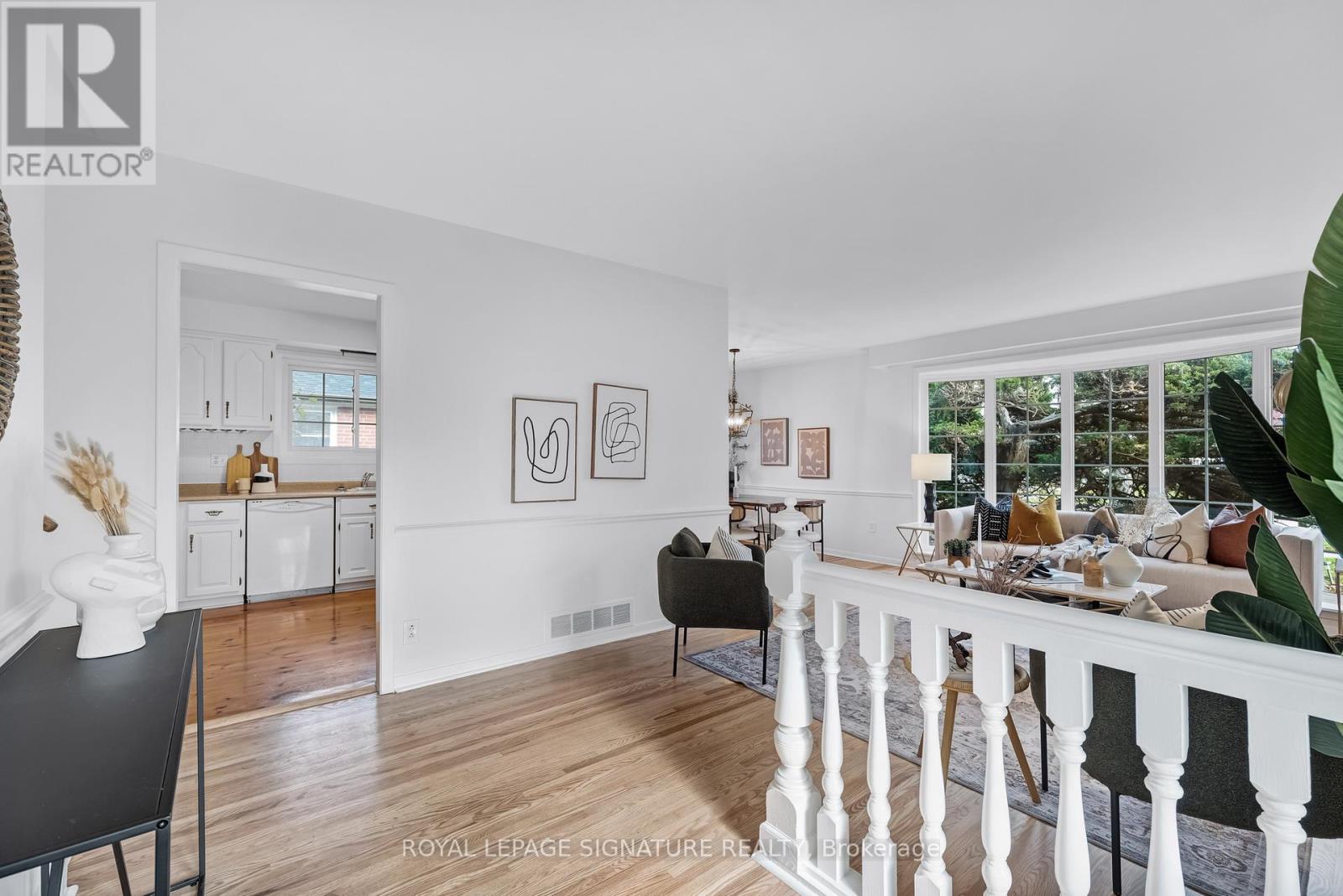 38 Lochleven Drive, Toronto, Ontario  M1M 3S2 - Photo 4 - E12566250