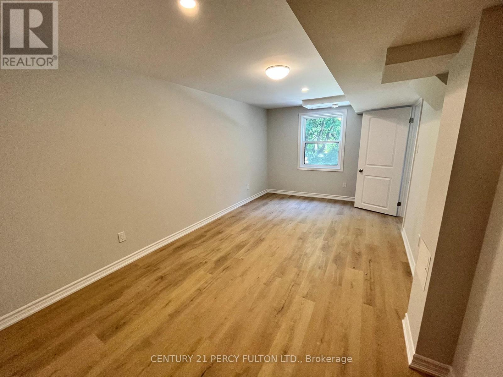 Bsmt - 445 Prestwick Drive, Oshawa, Ontario  L1J 7R2 - Photo 10 - E12566296