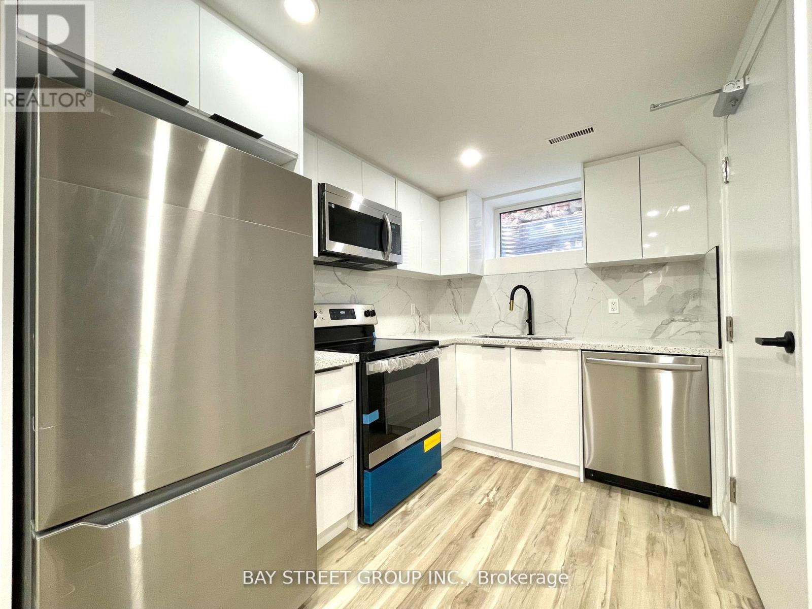 2 - 119 Claymore Crescent, Oshawa, Ontario  L1G 6G3 - Photo 5 - E12566350