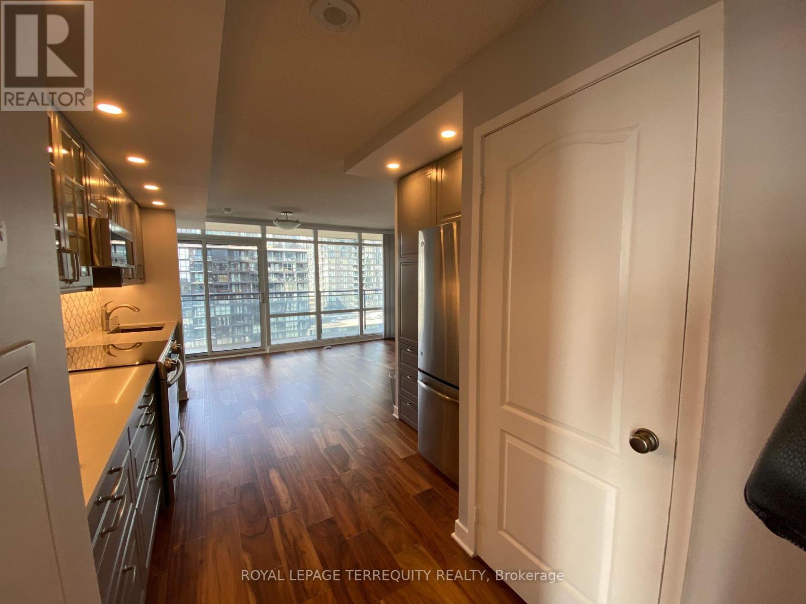 1718 - 4k Spadina Avenue, Toronto, Ontario  M5V 3Y9 - Photo 6 - C12565656