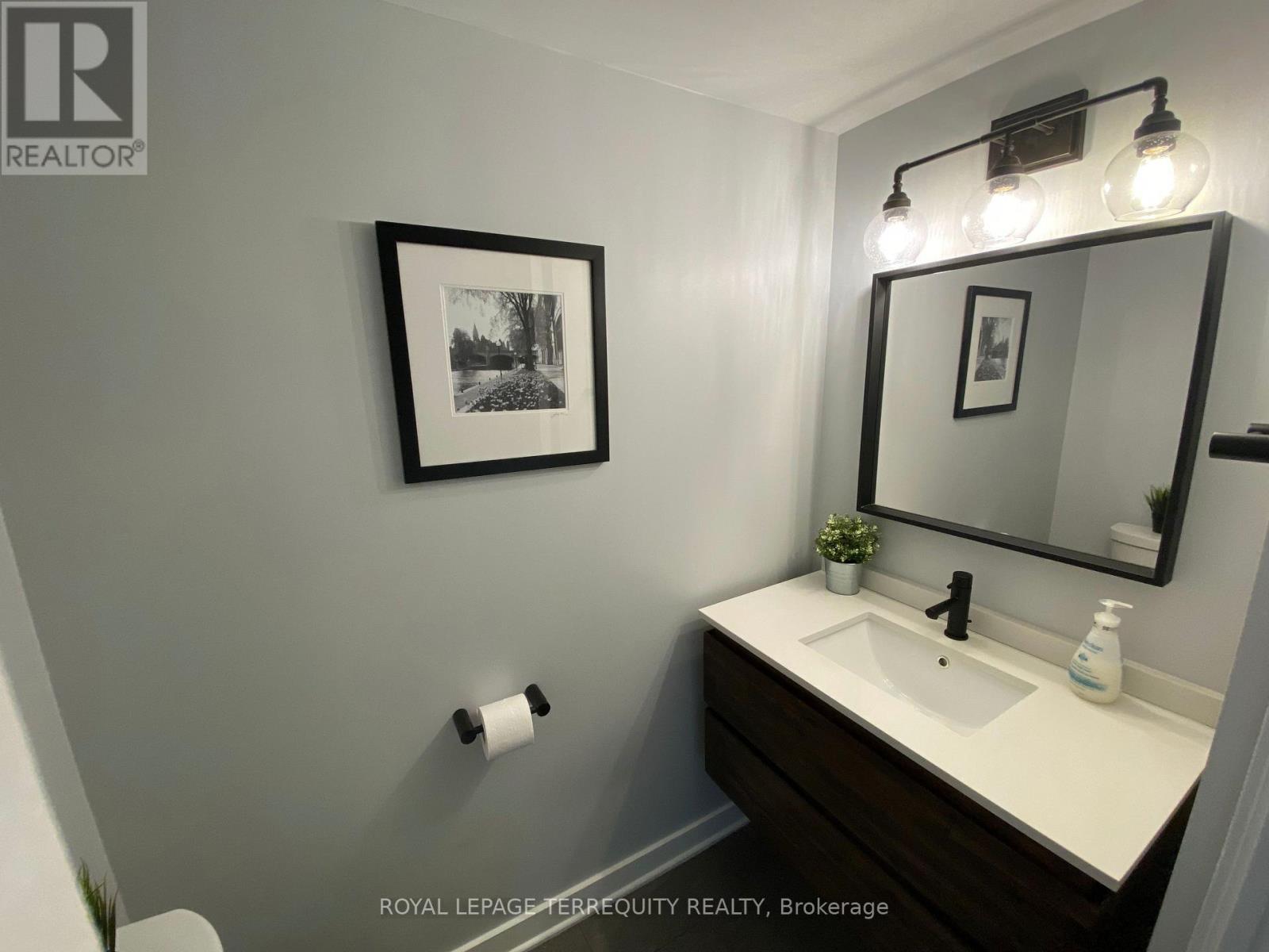 1718 - 4k Spadina Avenue, Toronto, Ontario  M5V 3Y9 - Photo 19 - C12565656