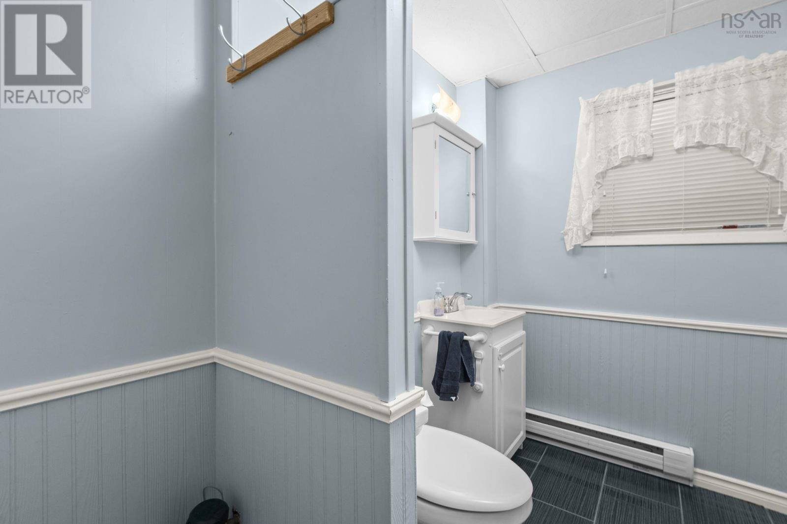 10 Plymouth Street, Halifax, Nova Scotia  B3M 2S2 - Photo 34 - 202528301