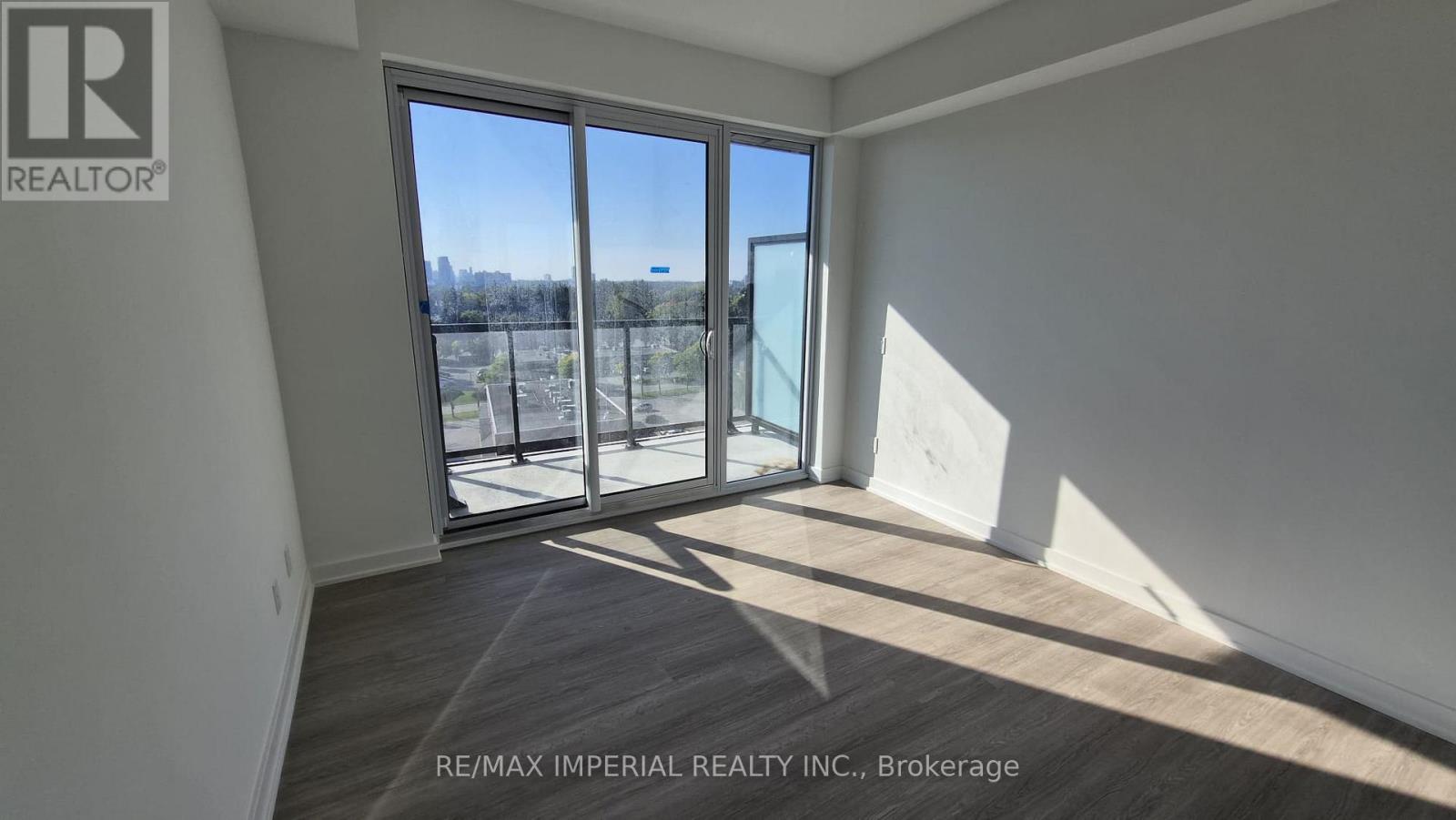 819 - 8188 Yonge Street S, Vaughan, Ontario  L4J 0M2 - Photo 7 - N12566256