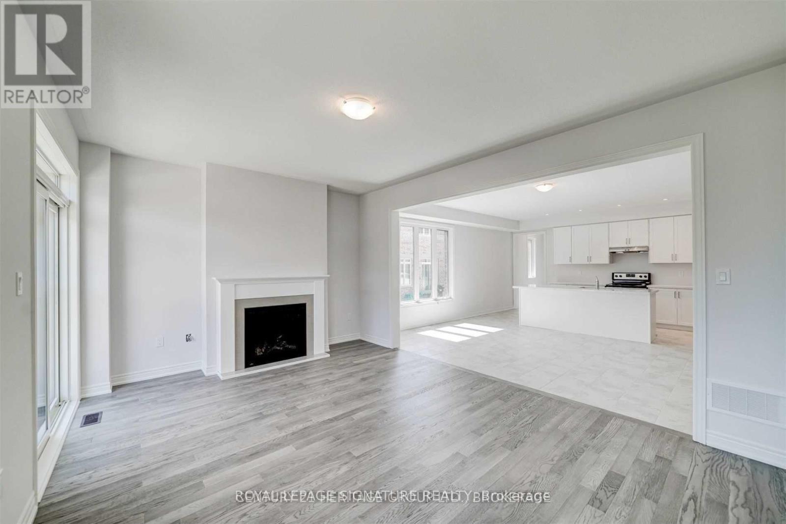 5 Frederick Taylor Way, East Gwillimbury, Ontario  L0G 1M0 - Photo 17 - N12566282