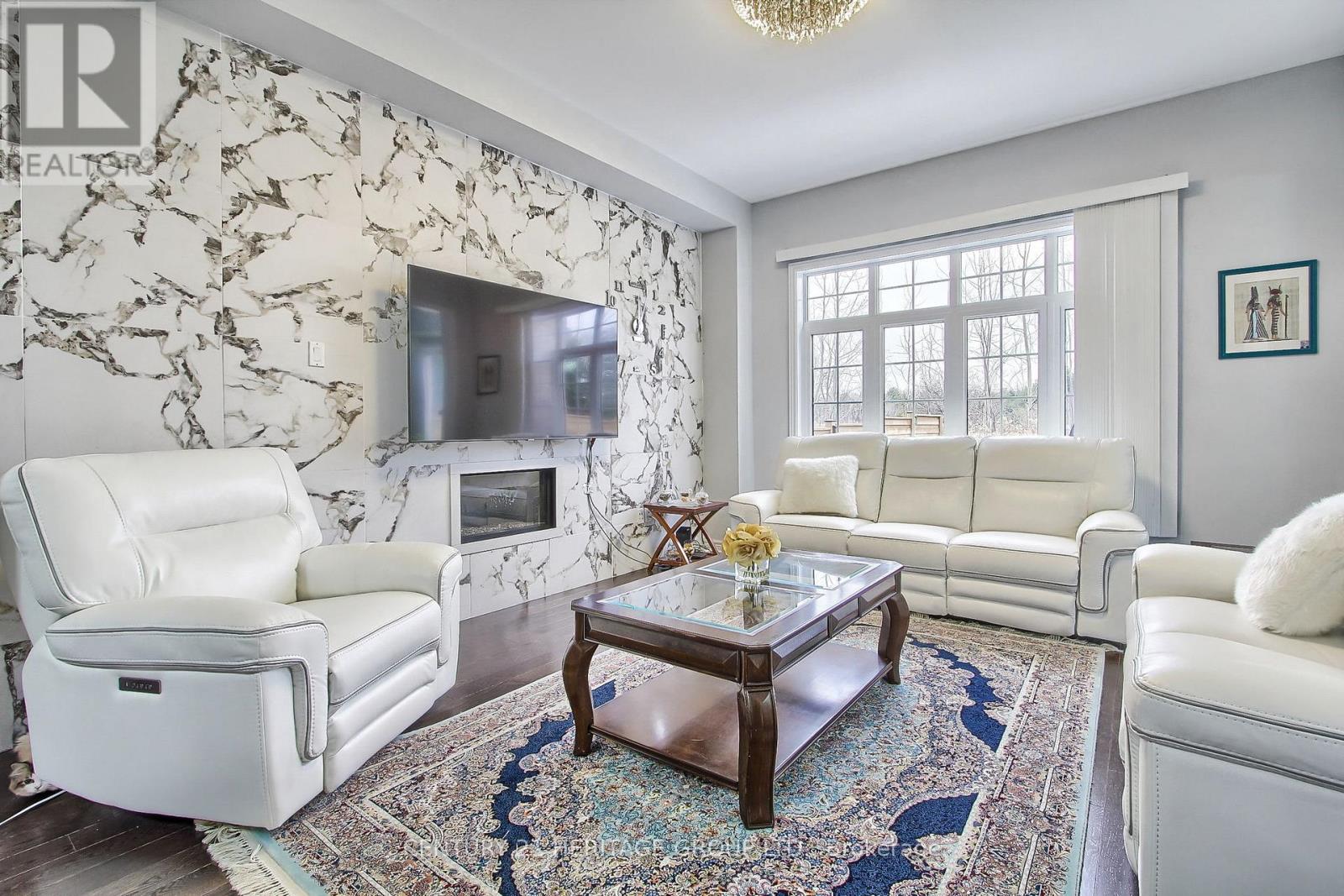 71 Woodhaven Avenue, Aurora, Ontario  L4G 3Y2 - Photo 12 - N12566288