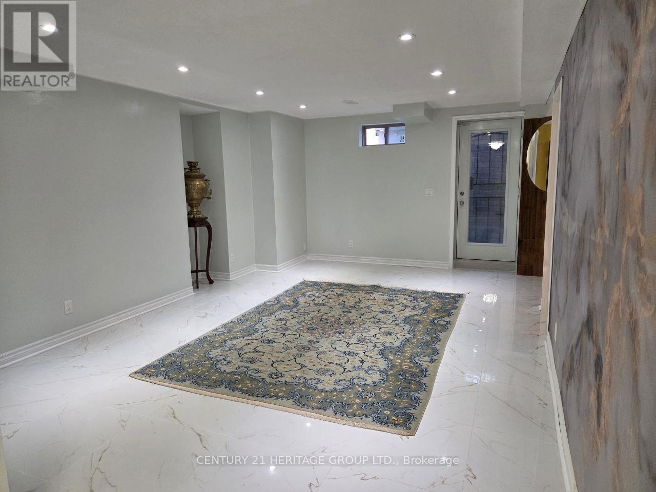 71 Woodhaven Avenue, Aurora, Ontario  L4G 3Y2 - Photo 27 - N12566288