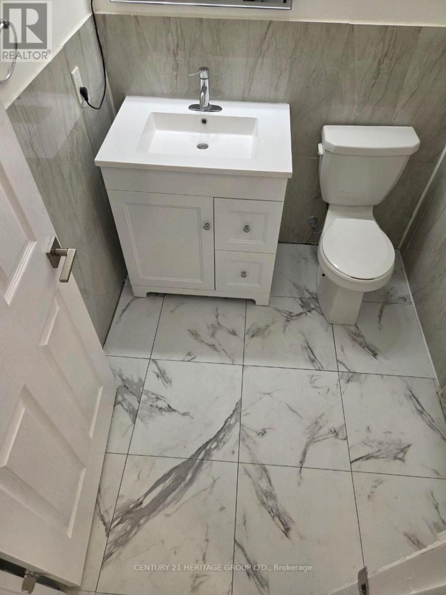 71 Woodhaven Avenue, Aurora, Ontario  L4G 3Y2 - Photo 28 - N12566288