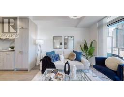 818 - 38 HONEYCRISP CRESCENT, Vaughan, Ontario