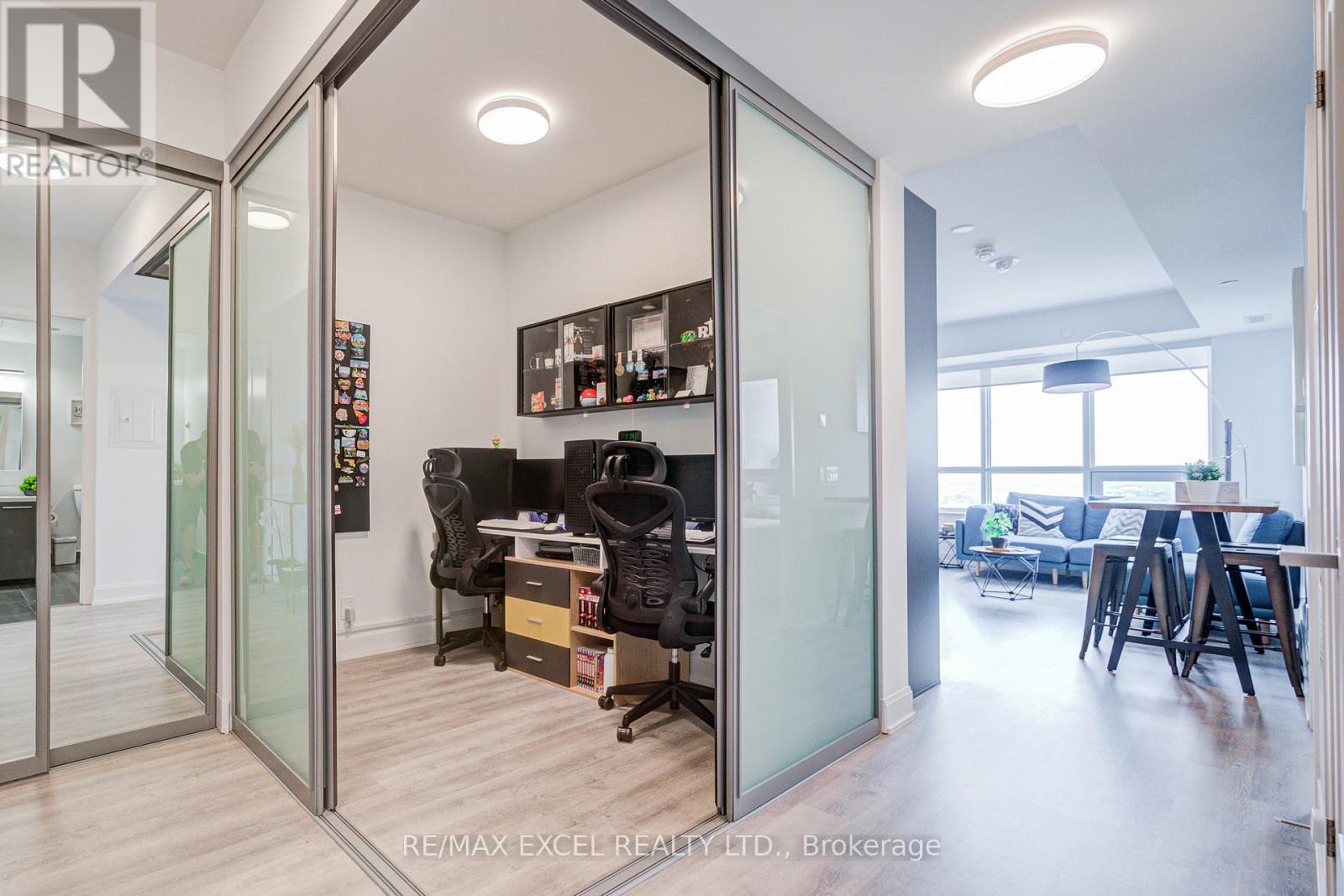 2815 - 12 Gandhi Lane, Markham, Ontario  L3T 0G8 - Photo 9 - N12566326