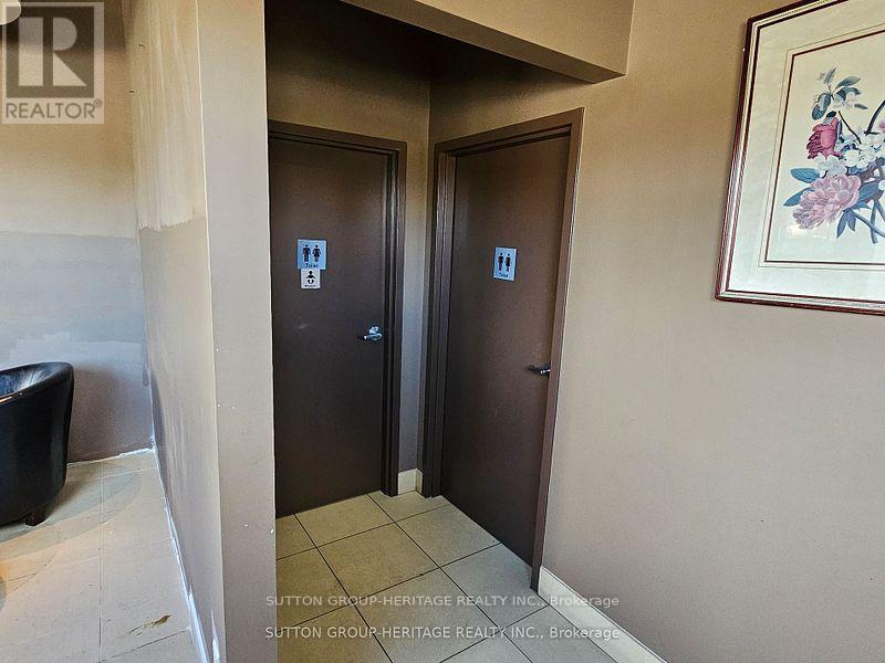 1 - 9720 Dufferin Street, Vaughan, Ontario  L6A 4L6 - Photo 16 - N12566360