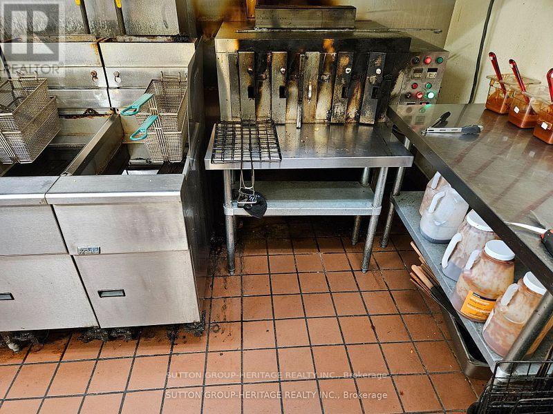 1 - 9720 Dufferin Street, Vaughan, Ontario  L6A 4L6 - Photo 28 - N12566360