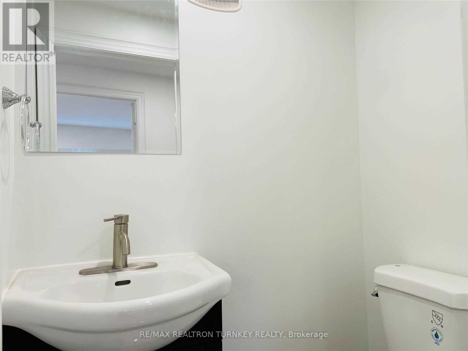 18 River Drive, East Gwillimbury, Ontario  L9N 1A6 - Photo 19 - N12566364