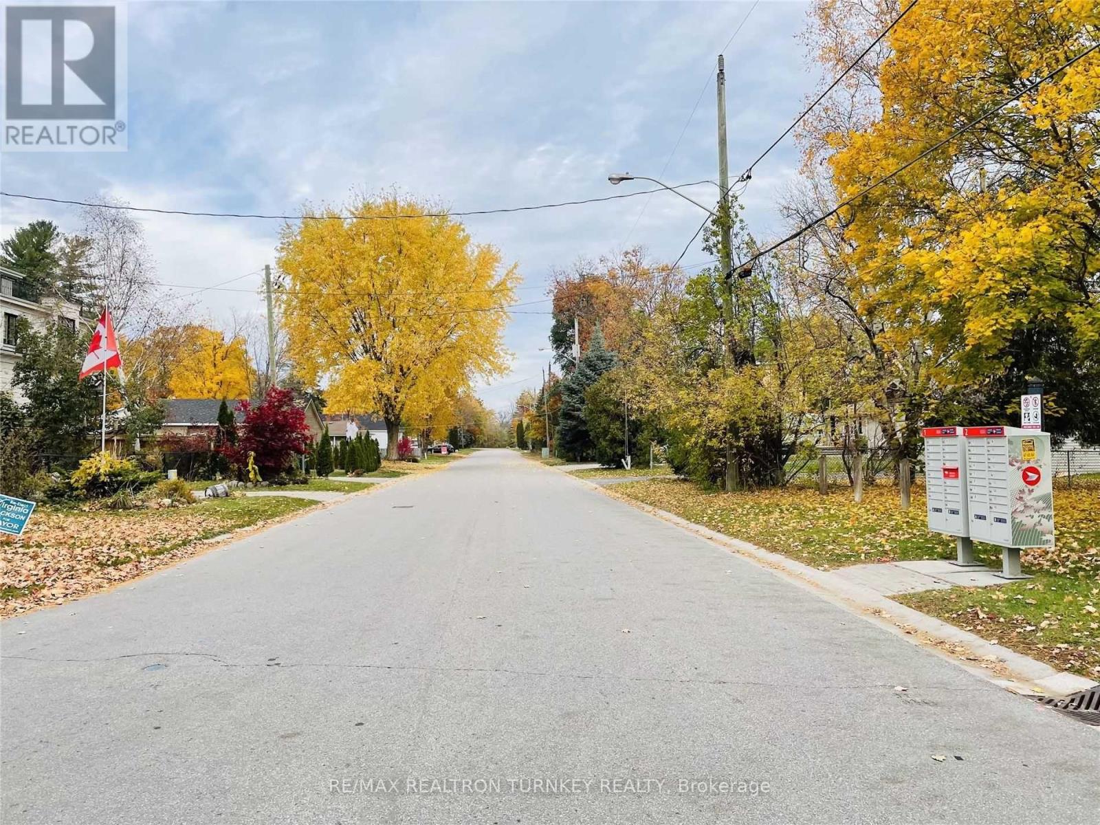 18 River Drive, East Gwillimbury, Ontario  L9N 1A6 - Photo 23 - N12566364