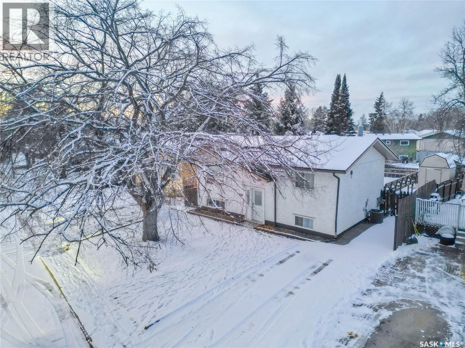 199 MacDowall CRESCENT, Prince Albert, Saskatchewan