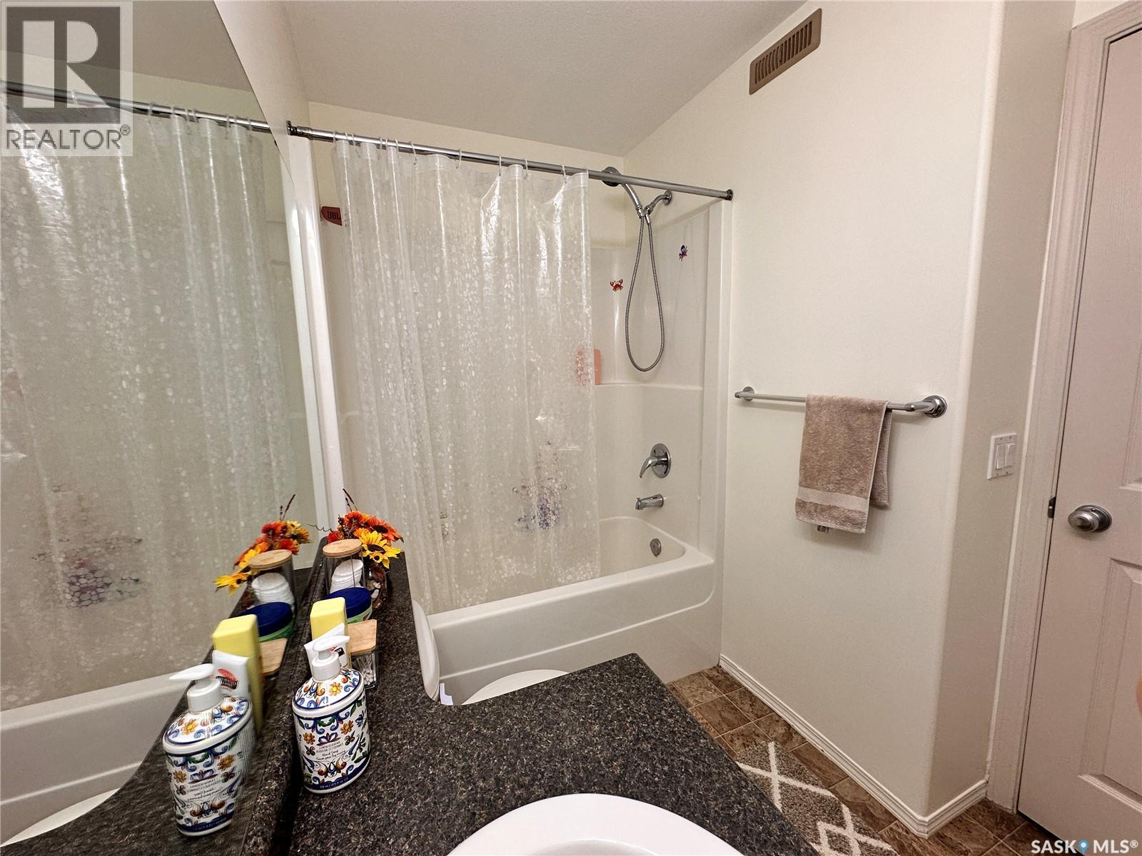 19 2751 Windsor Park Road, Regina, Saskatchewan  S4V 1H1 - Photo 23 - SK024484