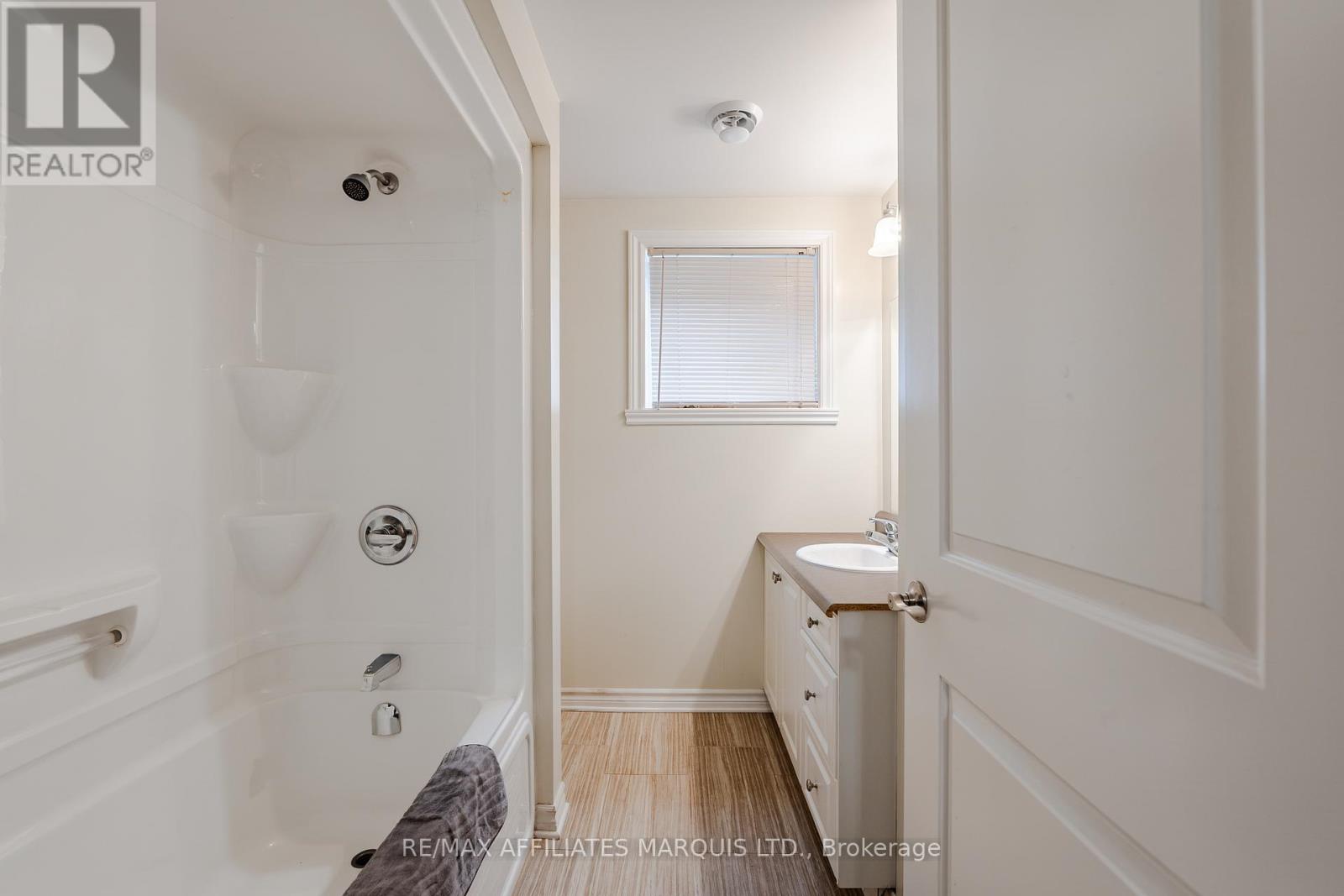 660 Hamilton Crescent, Cornwall, Ontario  K6H 7B5 - Photo 30 - X12566388