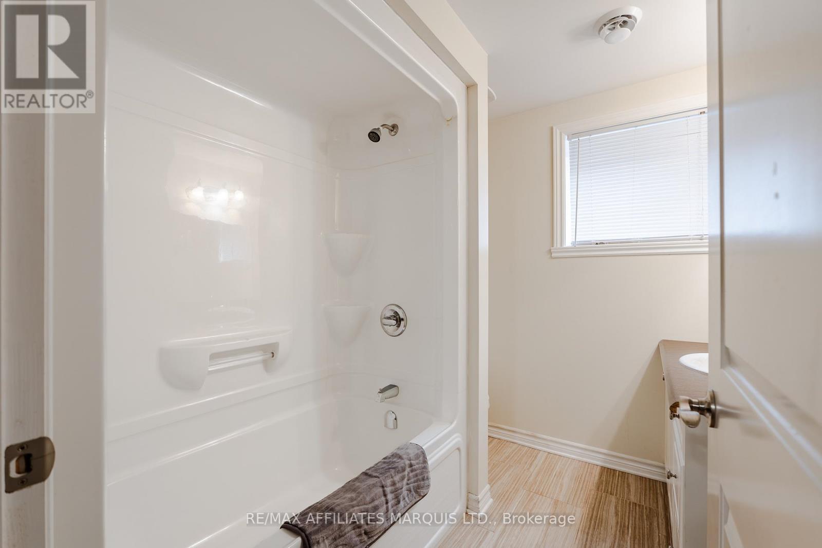 660 Hamilton Crescent, Cornwall, Ontario  K6H 7B5 - Photo 31 - X12566388