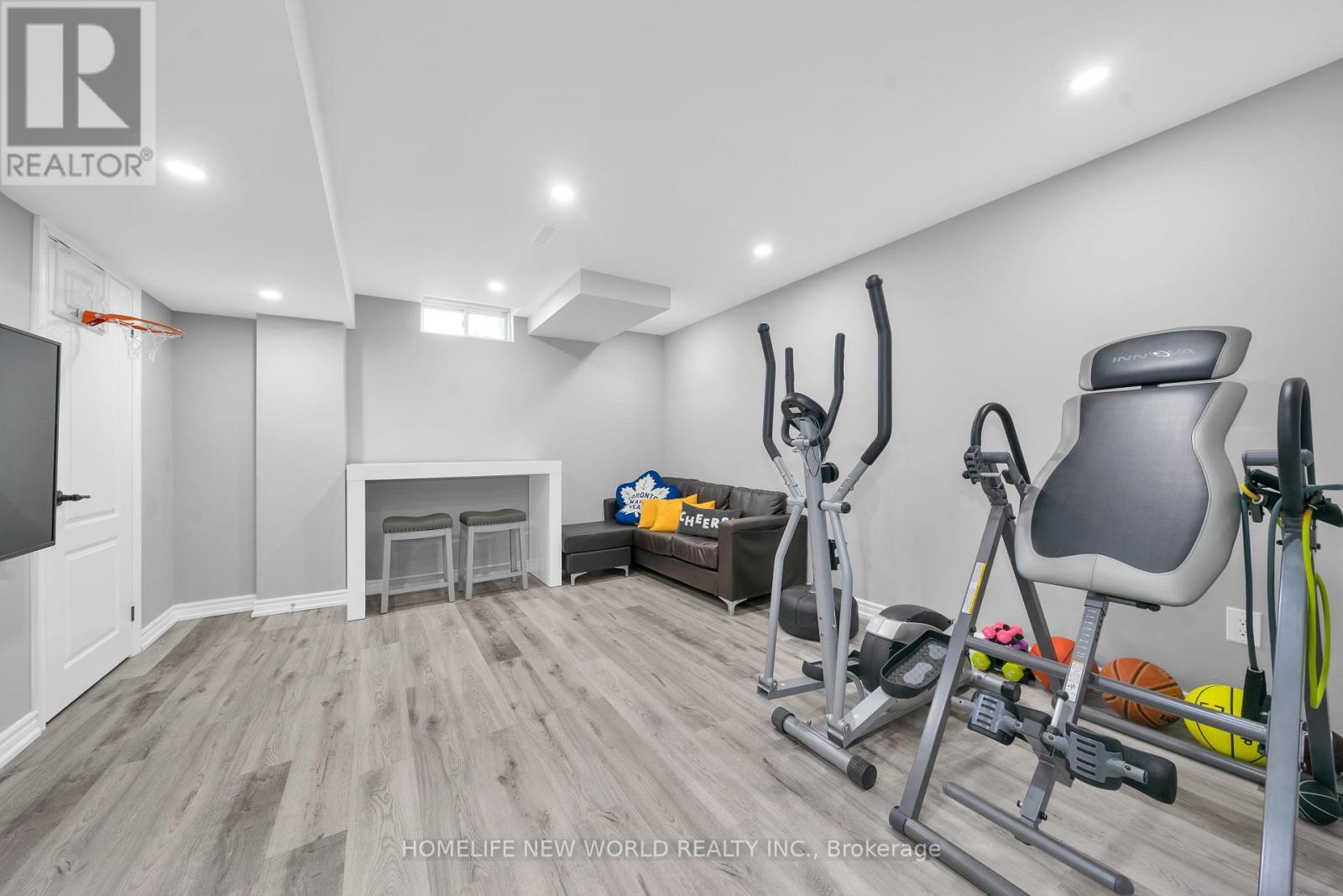 60 Bloomgate Crescent, Richmond Hill, Ontario  L4E 4E2 - Photo 25 - N12561216