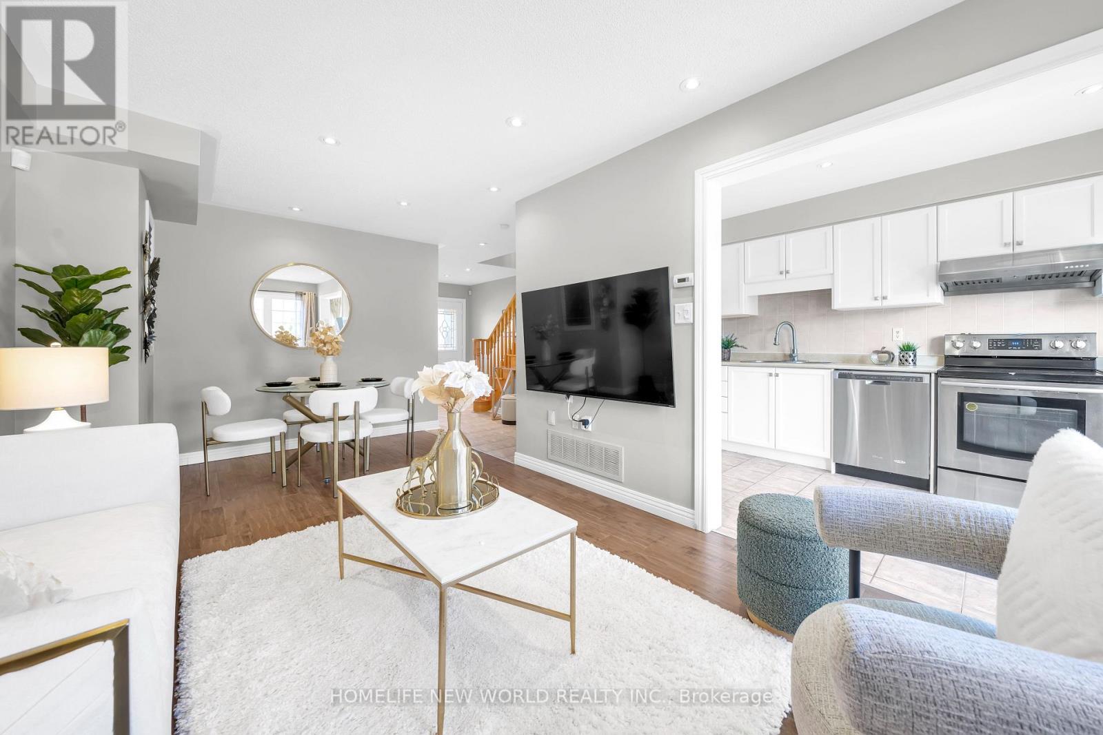 60 Bloomgate Crescent, Richmond Hill, Ontario  L4E 4E2 - Photo 9 - N12561216