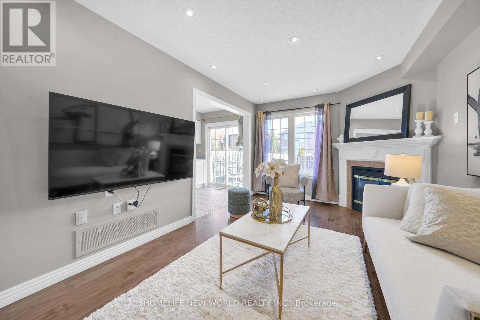 60 Bloomgate Crescent, Richmond Hill, Ontario  L4E 4E2 - Photo 8 - N12561216